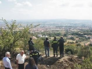 Φωτογραφία για ΕΙΚΟΝΕΣ ΝΤΡΟΠΗΣ: Άνοιξε η άσφαλτος να τους... καταπιεί [photos+video]