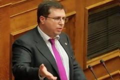 Ο Αϊβαλιώτης, η μαλακόσφαιρα και οι μαλακοσφαιριστές!
