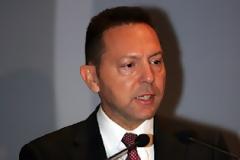 Στουρνάρας: Η ανεργία θα ξεπεράσει το 20%