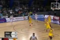 VIDEO: Απίστευτο καλάθι απ’το κέντρο με γυρισμένη πλάτη!