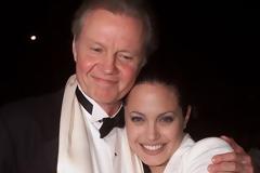 O Jon Voight μιλάει για την Angelina