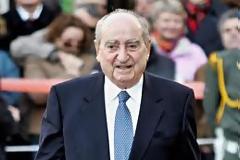O MHTΣΟΤΑΚΗΣ ΠΡΟΕΔΡΟΣ ΤΗΣ ΔΗΜΟΚΡΑΤΙΑΣ.  Ο ΣΑΜΑΡΑΣ ΜΕ ΤΟΝ ΚΑΡΑΜΑΝΛΗ ΣΥΝΕΦΩΝΗΣΑΝ