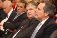 Παπουτσής: