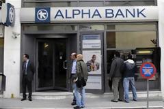 «Καμπανάκι» της Alpha Bank για την υστέρηση εσόδων