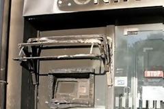 Άνω Πετράλωνα: Δύο ΑΤΜ έγιναν στόχος εμπρηστών