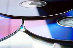 Πακιστανός στη Σάμο πούλαγε πειρατικά CD και DVD