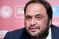 «Τσεκάρει» τον φάκελο και αποφασίζει