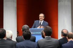TO KOINΩΝΙΚΟ ΚΑΙ ΘΕΣΜΙΚΟ ΠΡΟΓΡΑΜΜΑ ΤΗΣ Ν.Δ. ΠΑΡΟΥΣΙΑΖΕΙ Ο Α. ΣΑΜΑΡΑΣ