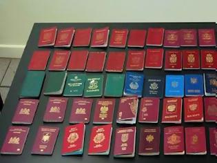 Φωτογραφία για Συνελήφθησαν Αφγανοί που πουλούσαν πλαστά διαβατήρια
