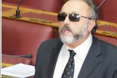 Υπέρ του Κουρουμπλή, κατά του ΣΥΡΙΖΑ, τάσσεται αναγνώστης
