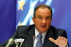 ΚΑΡΑΜΑΝΛΗΣ:ΣΤΗΡΙΞΤΕ ΤΟΝ ΣΑΜΑΡΑ