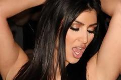 Τρομακτικό! Ο πισινός της Kim Kardashian μεγάλωσε κι άλλο! [φωτο]