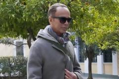 Μέσα και πάλι ο Λάκης Γαβαλάς