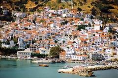 Με εκπτώσεις η Ελλάδα προσπαθεί να προσελκύσει τουρίστες