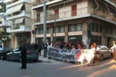 Πάτρα : Νεαροί γιούχαραν Βενιζέλο και ΓΑΠ (Video)