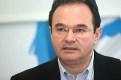 Ο Παπακωνσταντίνου ξοδεύει 10 εκατ. ευρώ σε ενοίκια!