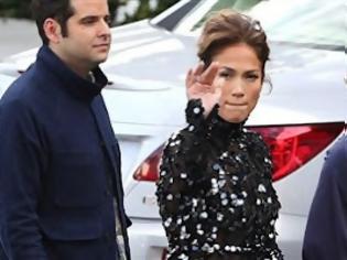 Φωτογραφία για ΔΕΙΤΕ: Ξεχειλίζουν οι καμπύλες της Jennifer Lopez