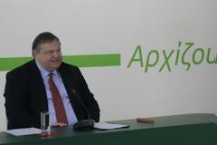 Βενιζέλος: Σταδιακή κατάργηση φόρων - τελών