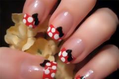 Πρωτότυπο μανικιούρ Minnie mouse