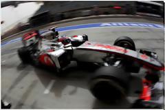 Απων button-Halmilton απο τις πιστες για την McLaren