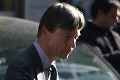 Ο εκπρόσωπος της τρόικας απευθύνει τελεσίγραφο -> «Πάρτε πίσω τον νόμο για τα Ταμεία»