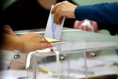 Πανικός από τις δημοσκοπήσεις