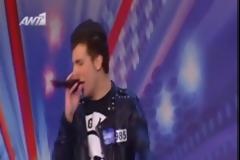 VIDEO: Ο ράπερ που ξετρέλανε το κοινό στο Ελλάδα έχεις ταλέντο