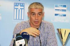 Αναλαμβάνει την Ελπίδων ο Αντώνης...