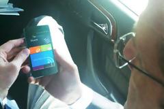 Πήξαμε στους gadget-ακιες πολιτικούς..