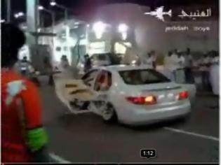 Φωτογραφία για Απίστευτο βίντεο με... αυτοκίνητο που χορεύει! (VID)