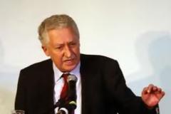 Κουβέλης: Παραμονή στο ευρώ και σταδιακή απαγκίστρωση από το Μνημόνιο