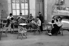 Ξαφνικά αποκτήσαμε κράτος έξι ημέρες πριν από τις εκλογές!