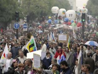 Φωτογραφία για Ογκώδεις διαδηλώσεις για την Πρωτομαγιά σε Ευρώπη, ΗΠΑ, Ασία