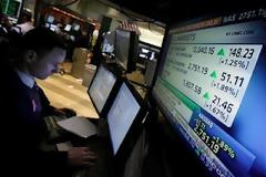 Πτώση στους δείκτες της Wall Street
