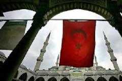 Σε συνταγματική αναθεώρηση προχωρά η Τουρκία