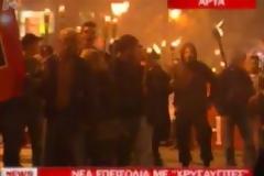 Άρτα : Με τις πέτρες πήρανε οι κάτοικοι τους Χρυσαυγίτες (Video)