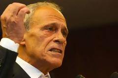 Απέκλεισε τη μετεκλογική συνεργασία με τις μνημονιακές δυνάμεις