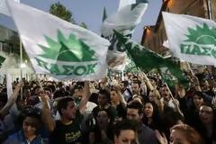 Το ΠΑΣΟΚ στο Σύνταγμα για επανασυσπείρωση