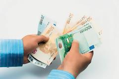 Ρύθμιση οφειλών υπερχρεωμένων νοικοκυριών