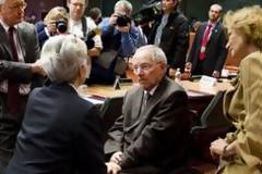 Euobserver: Πώς θα σταματήσει η Γερμανία να είναι το γεράκι της Ευρώπης