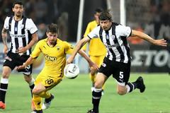 ΔΙΠΛΟ ΣΟΚ ΣΤΗΝ ΑΕΚ... ΕΧΑΣΕ 1-0 ΑΠΟ ΤΟΝ ΠΑΟΚ, ΛΙΠΟΘΥΜΗΣΕ Ο ΦΟΥΝΤΑΣ!