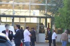 Πάλι έφαγε πόρτα ο Άδωνης στο Περιστέρι....