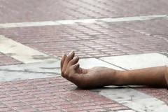 Πατέρας 2 παιδιών βρέθηκε νεκρός στην αυλή του
