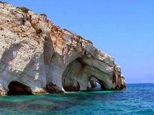 Φωτογραφία για 8 πανέμορφες θαλασσοσπηλιές της Ελλάδας [photos]