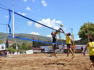 Φωτογραφία για Ναύπακτος: Με επιτυχία οι αγώνες Beach Volley στην Παλαιοπαναγιά