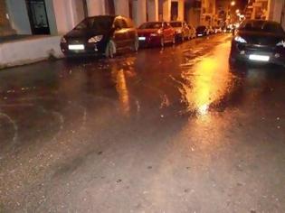 Φωτογραφία για Πάτρα: Πλημμύρισαν δρόμοι στην Άνω Πόλη από βλάβη στο δίκτυο της ΔΕΥΑΠ