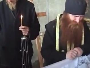 Φωτογραφία για Σοκ: Μοναχοί σταύρωσαν καλόγρια μετά από εξορκισμό [photos+video]