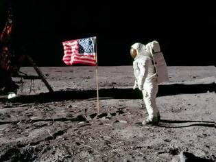 Φωτογραφία για Η πρώτη προσεδάφιση ανθρώπου στη Σελήνη