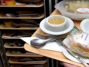 Φωτογραφία για ΣΟΚ: Εφημερίες για γερά νεύρα στο ΕΣΥ: Γεύματα με… σκουλήκια στους γιατρούς! Τι βρέθηκε σε πιάτο