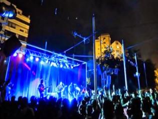 Φωτογραφία για ΒΙΝΤΕΟ ΣΟΚ: 24 άτομα ποδοπατήθηκαν μέχρι θανάτου σε συναυλία... [video]